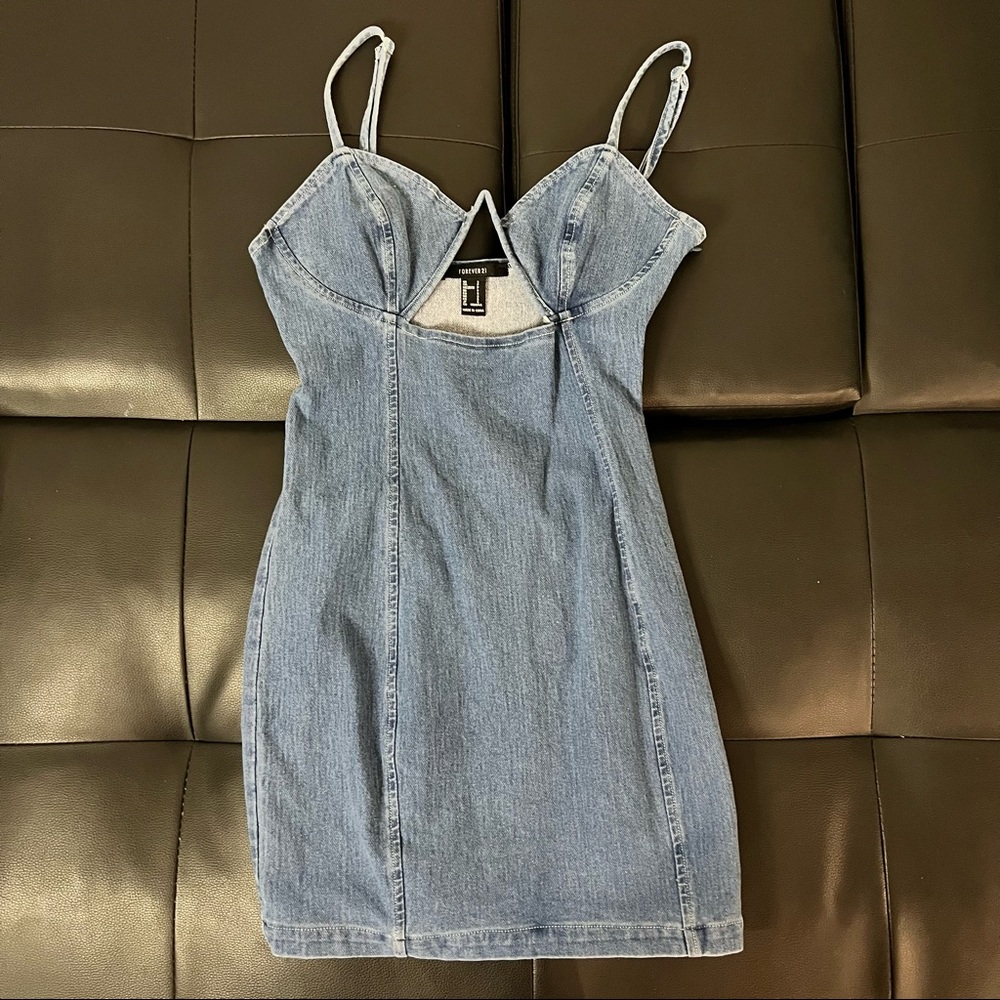 Denim dress 💙